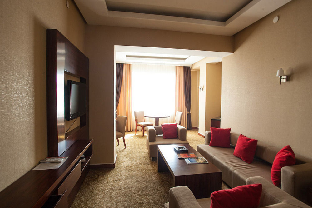 Regardal Hotel Almaty Exterior photo